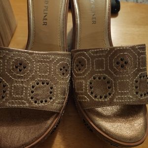 Donald Pilner Wedge Slip On Geometric Design